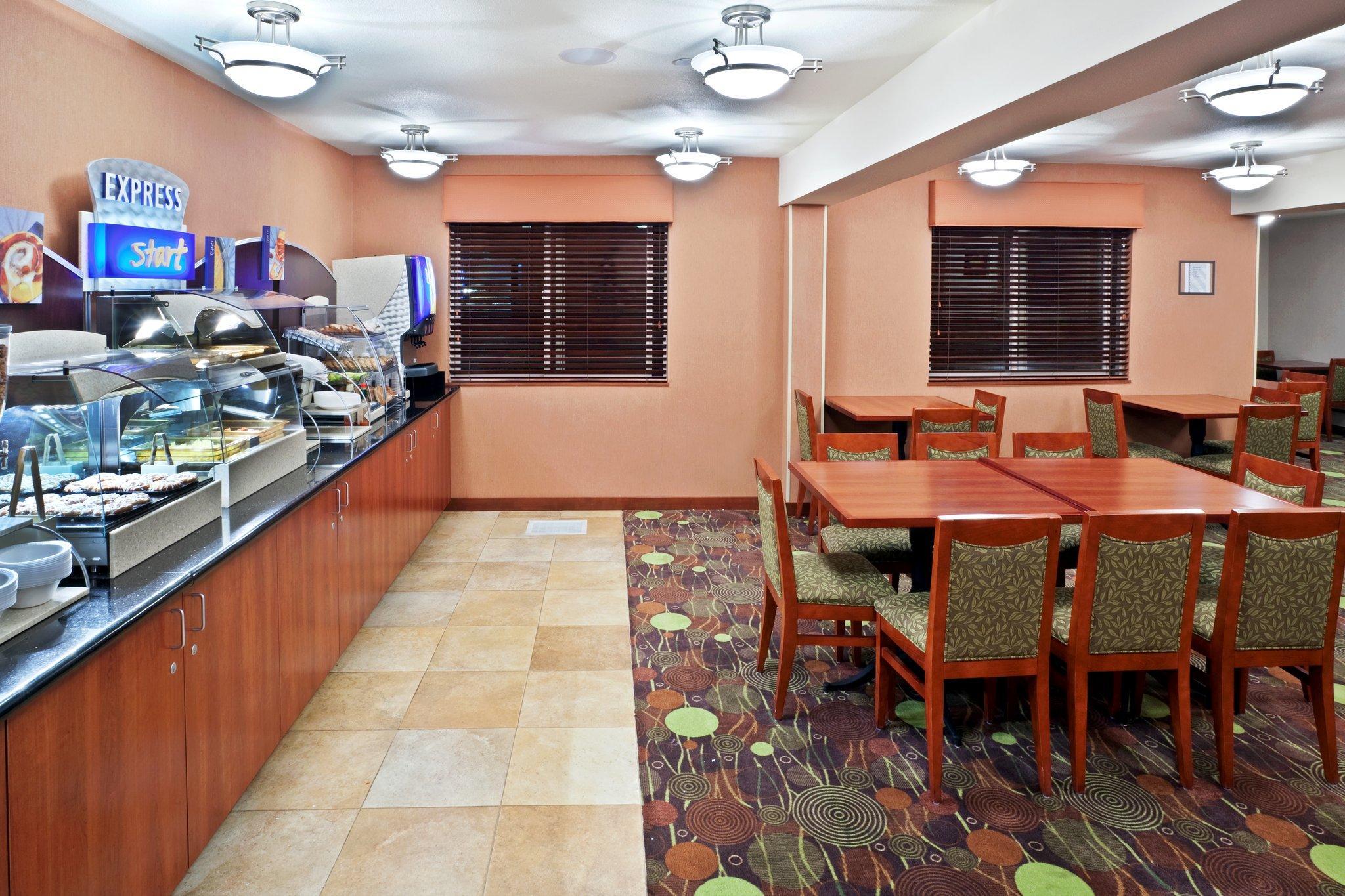 Hampton Inn & Suites Tigard Bagian luar foto