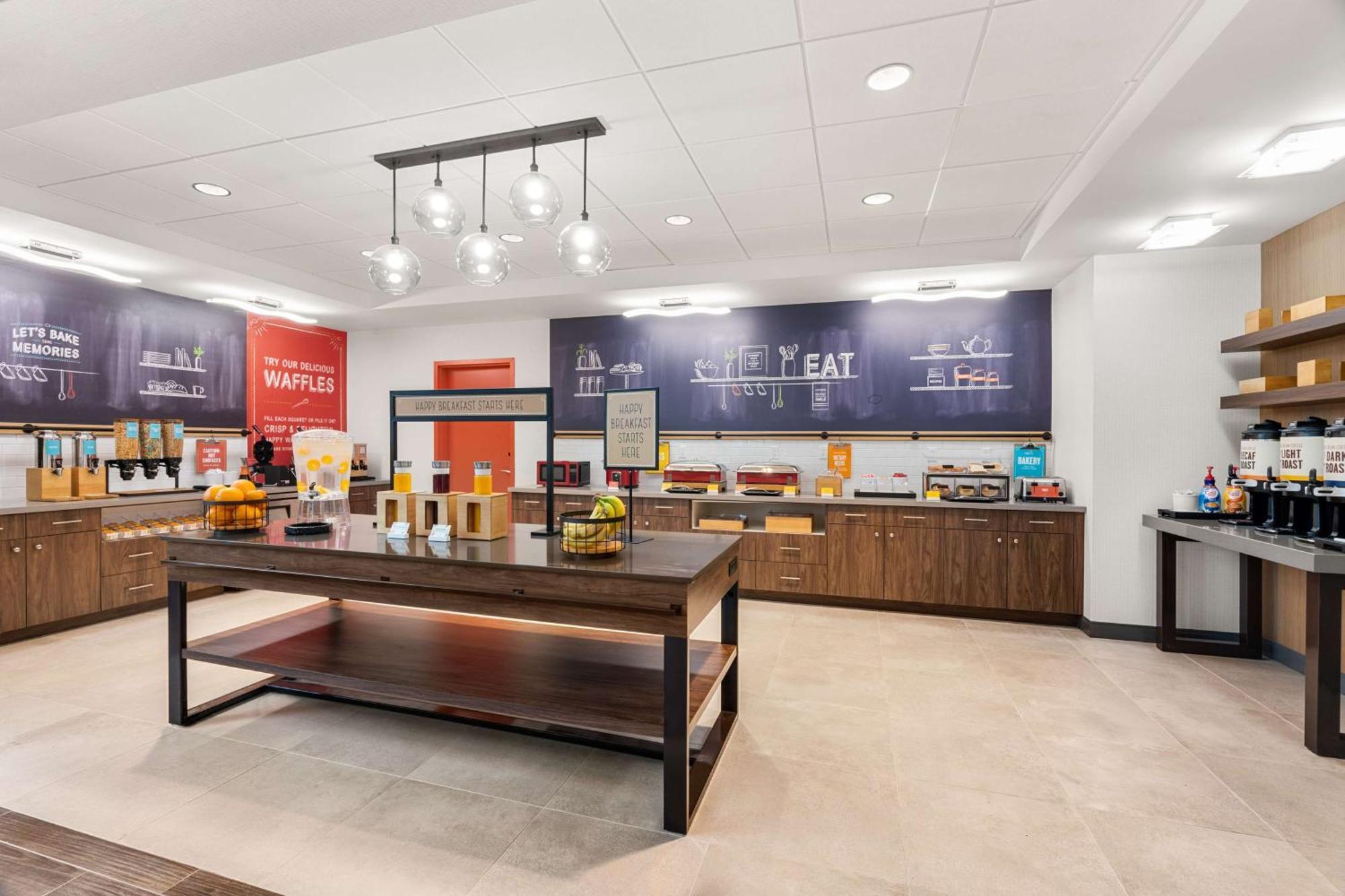 Hampton Inn & Suites Tigard Bagian luar foto