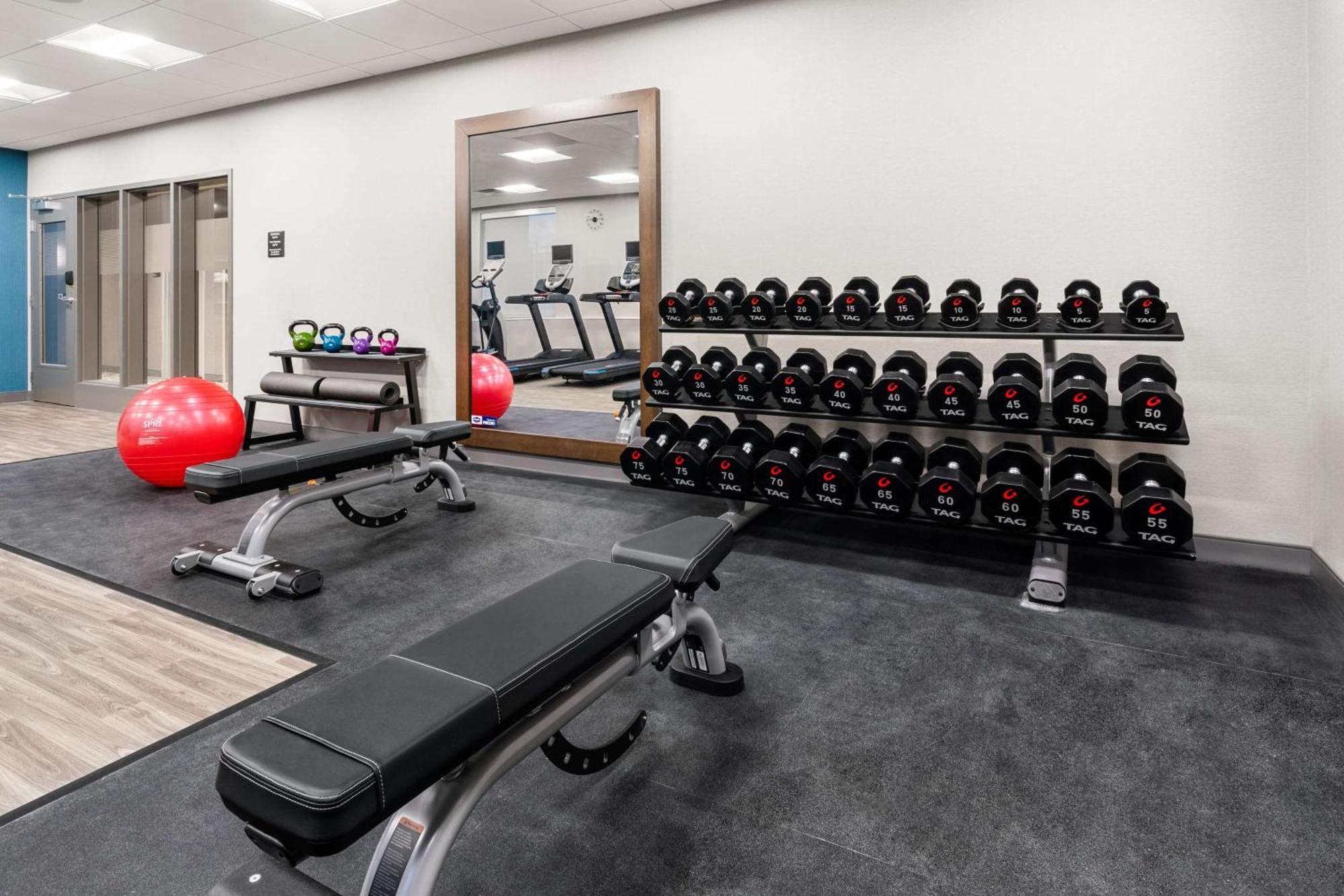 Hampton Inn & Suites Tigard Bagian luar foto